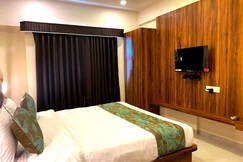 The Grand Sarovar Inn and Suites, Pune